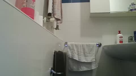 hotandwild2003 online show from February 12, 11:52 pm