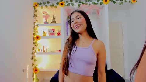 WE ARE MIA  AND LUNA online show from January 17, 10:07 pm