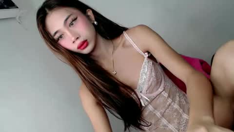 hotasian2345 online show from January 12, 11:45 pm