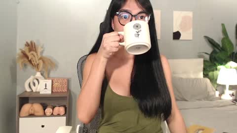 hotasian_gabby69 online show from March 28, 1:40 am