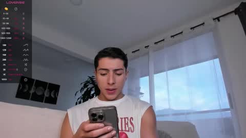Andrew xdres08 online show from January 24, 10:41 pm