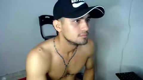 hotboy69nino online show from October 30, 2:39 pm