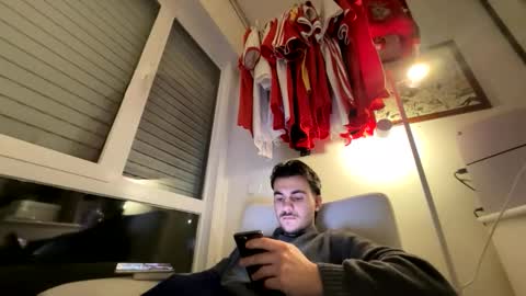 hotboyfuck9 online show from March 20, 7:41 pm