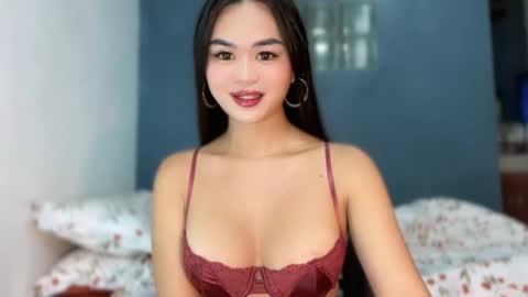 Aya online show from February 3, 11:47 am