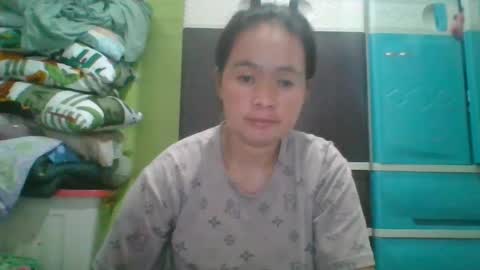 hotchicks4uxx online show from February 24, 4:27 am