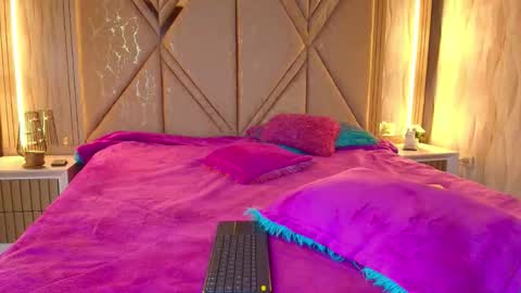 hotcouple_222 online show from November 16, 7:54 am