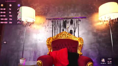 Snapshot of hotdesy_ chatting on March 11, 9:34 am Mistress online show from March 11, 9:34 am