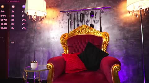 Snapshot of hotdesy_ chatting on February 1, 10:05 am Mistress online show from February 1, 10:05 am
