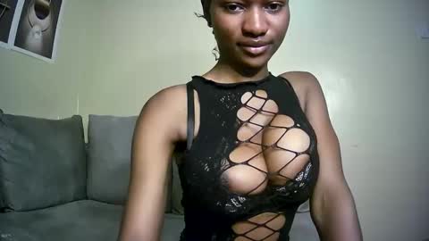 hotfalling706077 online show from January 11, 7:06 am