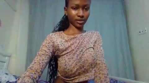 hotfalling706077 online show from December 26, 7:16 pm