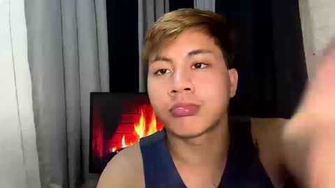 hotfucker_drei online show from December 17, 6:36 pm