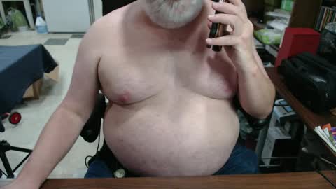 Snapshot of hotgrandpa594u chatting on September 10, 12:00 am hotgrandpa594u online show from September 10, 12:00 am