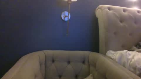 hothousewife333 online show from September 29, 1:37 am