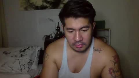 Snapshot of hothunkybear23 chatting on December 4, 7:55 am Khel online show from December 4, 7:55 am