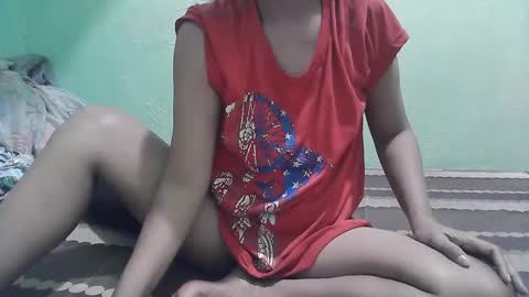 Snapshot of hotladypinay32 chatting on February 22, 6:17 am hotladypinay32 online show from February 22, 6:17 am