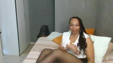 hotlilya online show from June 17, 8:41 am