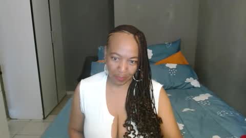 hotlilya online show from June 10, 7:40 am