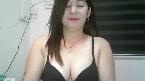 hotmamajen4u online show from October 19, 12:59 am