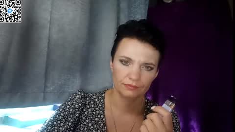 hotmamaqueen234 online show from July 14, 11:37 am