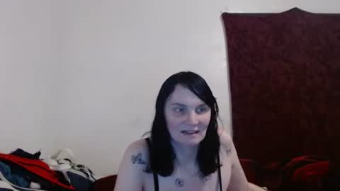 hotmodel1984 online show from January 8, 2:57 am