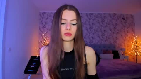 hotmolly_ online show from May 22, 6:47 pm