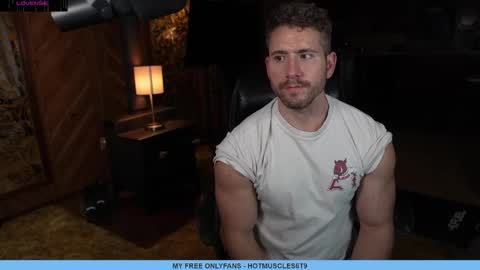 hotmuscles6t9 online show from March 7, 3:08 am
