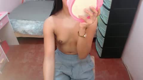 Snapshot of hotpinay_rhowe chatting on February 26, 10:05 am hotpinay_rhowe online show from February 26, 10:05 am