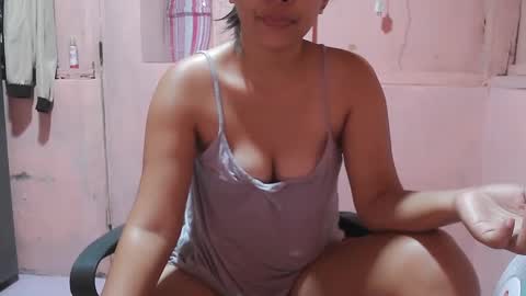 Snapshot of hotpink4u04 chatting on February 3, 2:58 am hotpink4u04 online show from February 3, 2:58 am