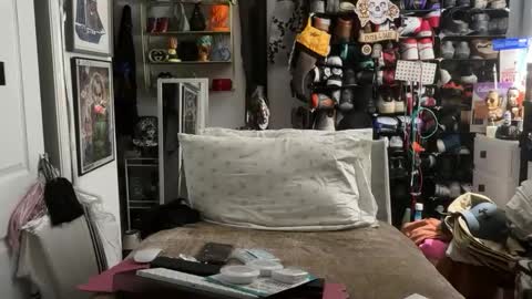 hotstuff775616 online show from February 11, 4:16 am