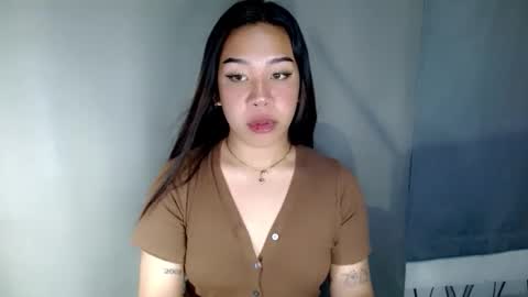 jelaigrande  online show from April 10, 2:06 am