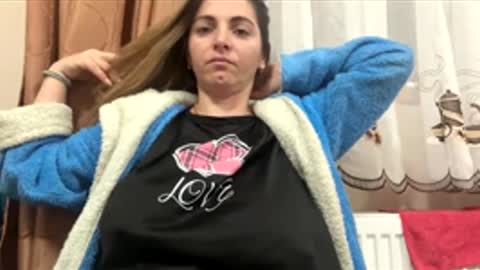 hottalicia2 online show from February 3, 10:36 pm