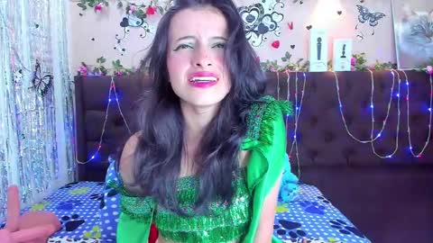 HottCandy21 online show from March 8, 7:31 pm