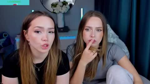 hello Im Eva online show from December 16, 5:30 pm