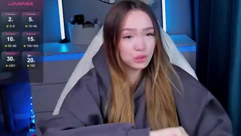 hello Im Eva online show from October 3, 4:59 pm