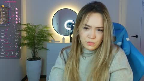 Snapshot of hottease_pvt chatting on January 30, 5:09 am hello Im Eva online show from January 30, 5:09 am