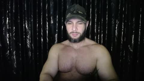 hotterlrg online show from February 17, 11:43 pm