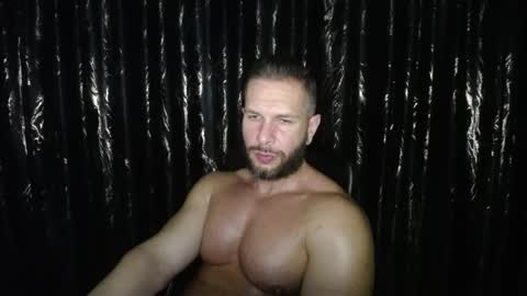 hotterlrg online show from February 1, 1:44 am