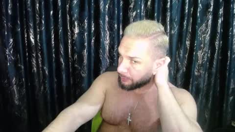hotterlrg online show from February 28, 3:26 am