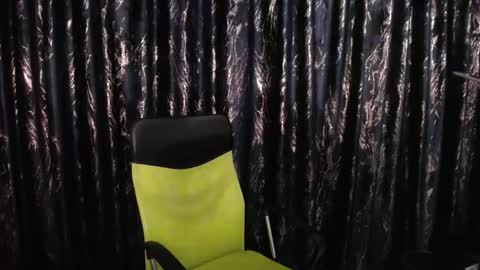 hotterlrg online show from February 26, 2:08 am