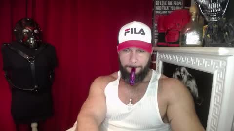 hotterlrg online show from December 11, 11:54 pm