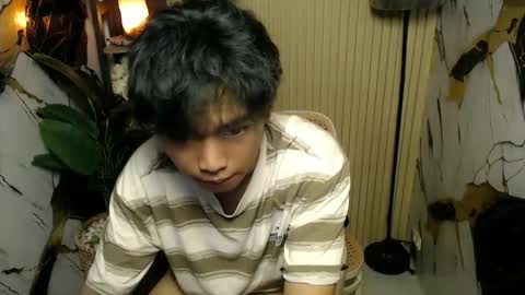 hottestloues online show from May 10, 9:37 am