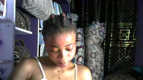 hottie baddie14 online show from January 15, 9:45 pm