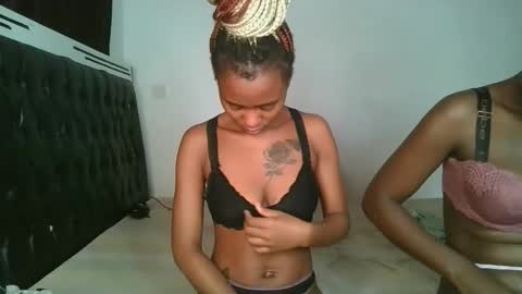 hottie_mistie online show from May 15, 9:00 pm