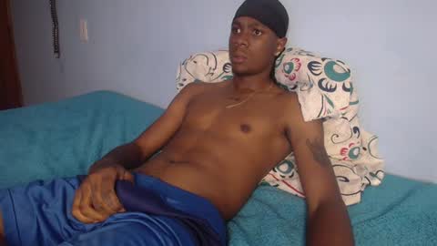 independent Model online show from August 4, 1:23 am