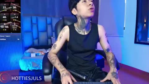 Juls online show from July 28, 8:52 pm