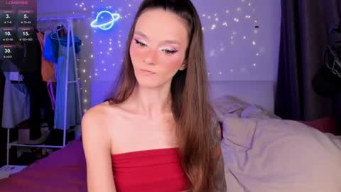 Snapshot of hottiesteverly chatting on February 4, 8:28 pm Jane online show from February 4, 8:28 pm