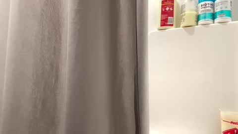 hottiewithabody101 online show from October 9, 6:24 pm