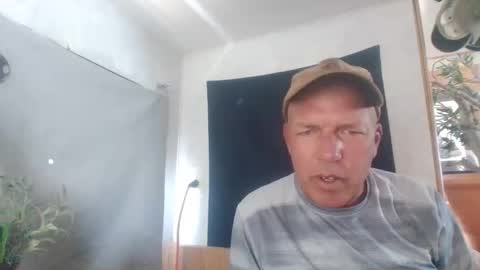 hottoddy1010 online show from April 8, 6:22 pm