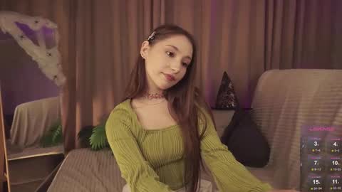 hottpeachh online show from October 19, 6:01 pm