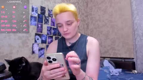 Snapshot of hotty_linn chatting on September 21, 4:11 pm Linn online show from September 21, 4:11 pm